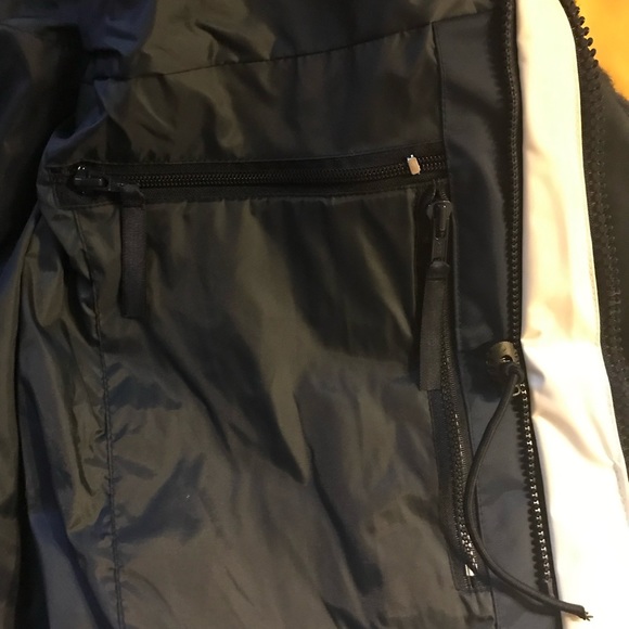 Against the Elements Men’s Jacket - Picture 6 of 8